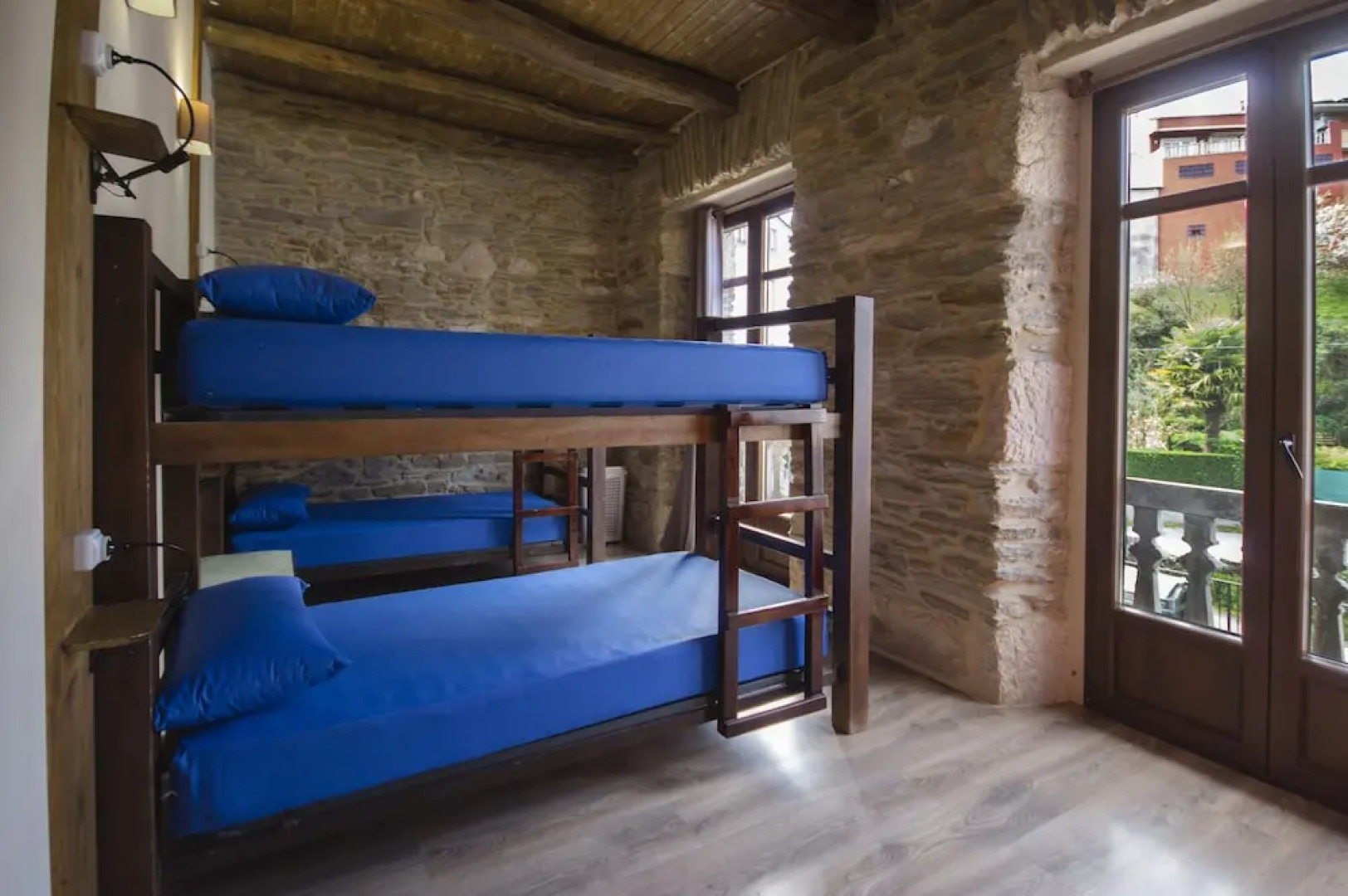 Albergue La Casona de Sarria