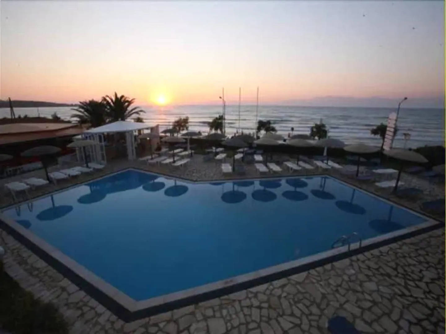 Отель Beis Beach