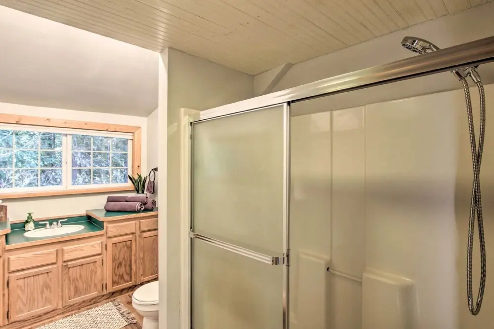 Owls Nest Studio w/ Hot Tub: Hike Nearby!