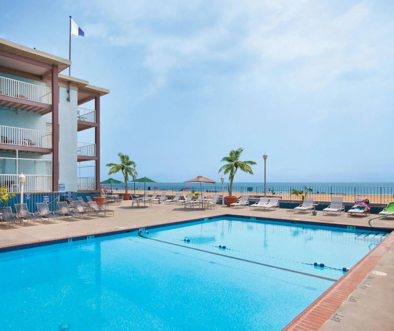 Flagship Oceanfront Hotel