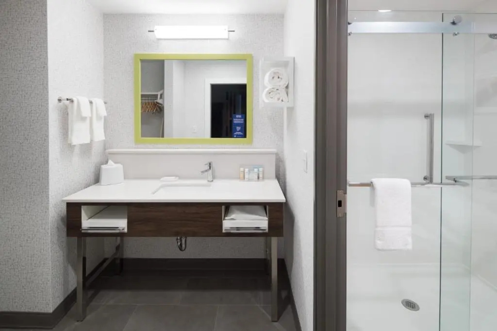 Hampton Inn & Suites Cape Canaveral Cruise Port