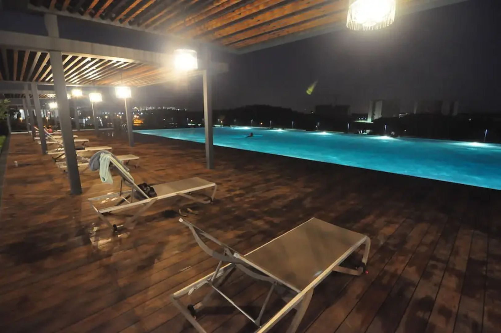 COOP Stay Kenwingston Square Garden