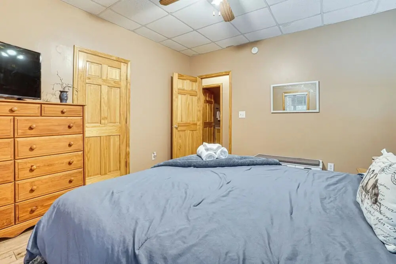 'innsbruck Alpine Getaway' w/ Shared Hot Tub!