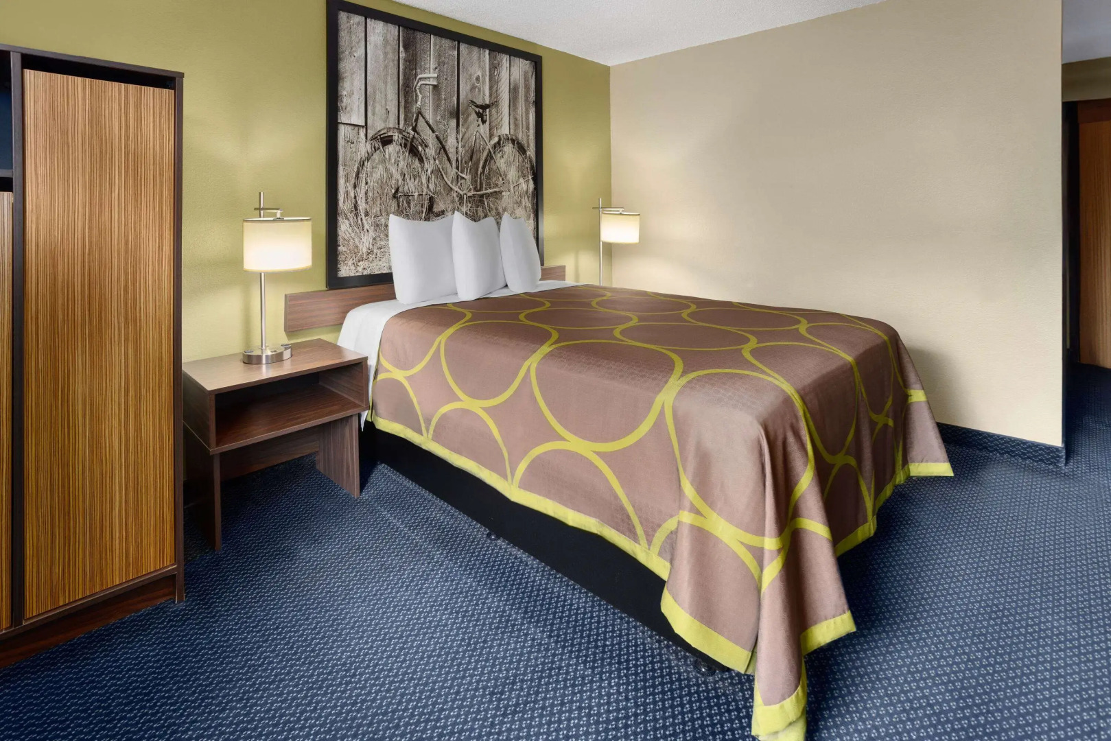 Super 8 by Wyndham St. Clairsville OH/Wheeling WV Area