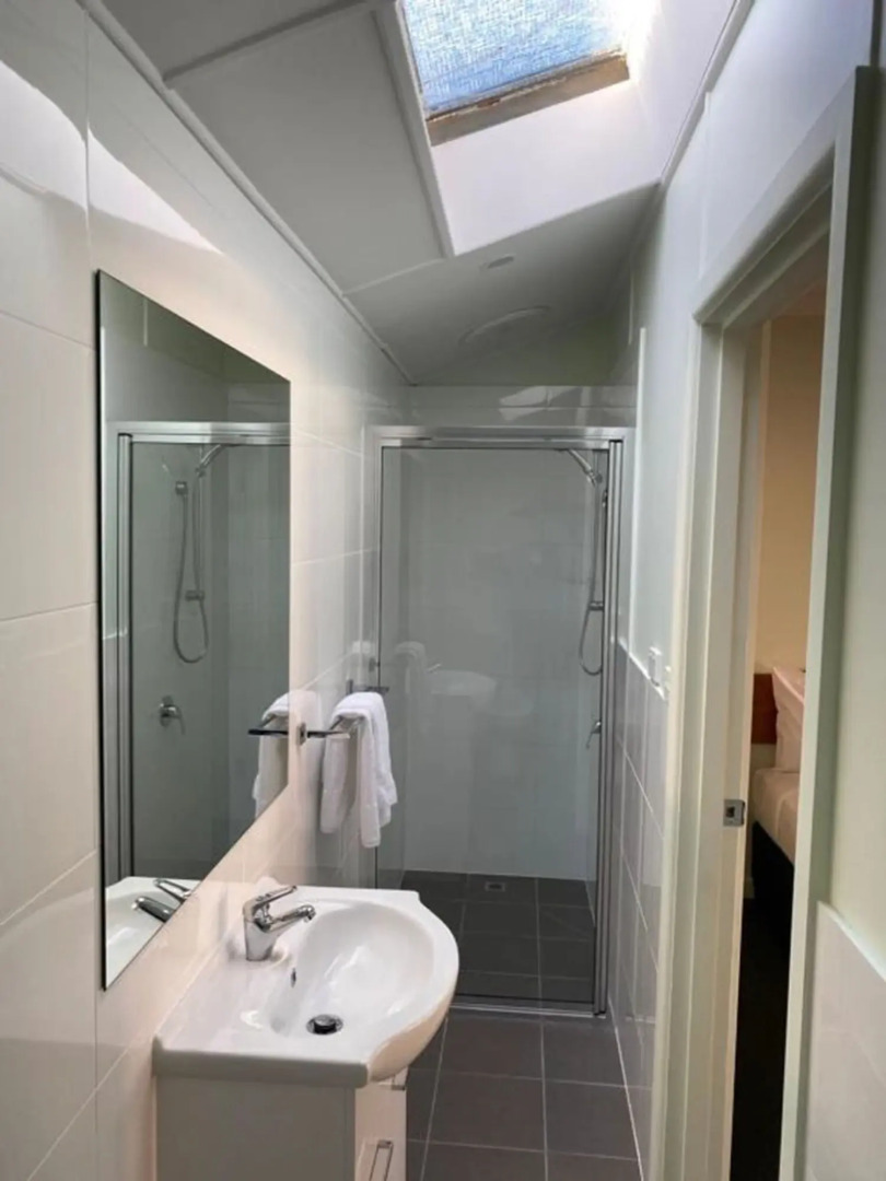 Lakeside Motel Waterfront