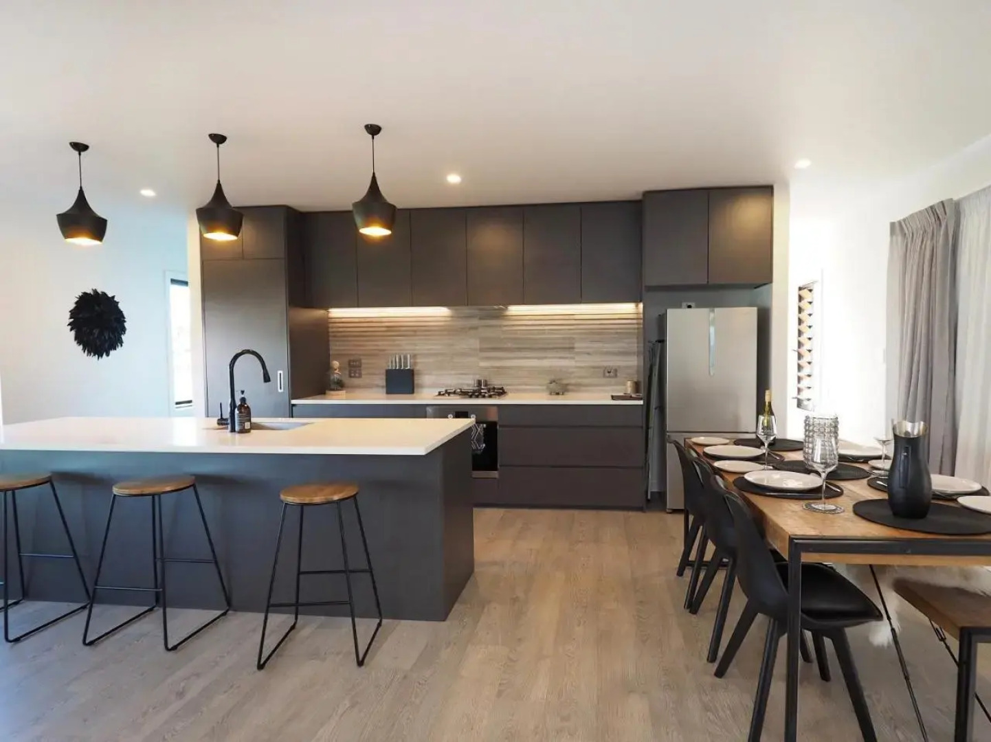 36 on Burgundy - Martinborough Holiday Home