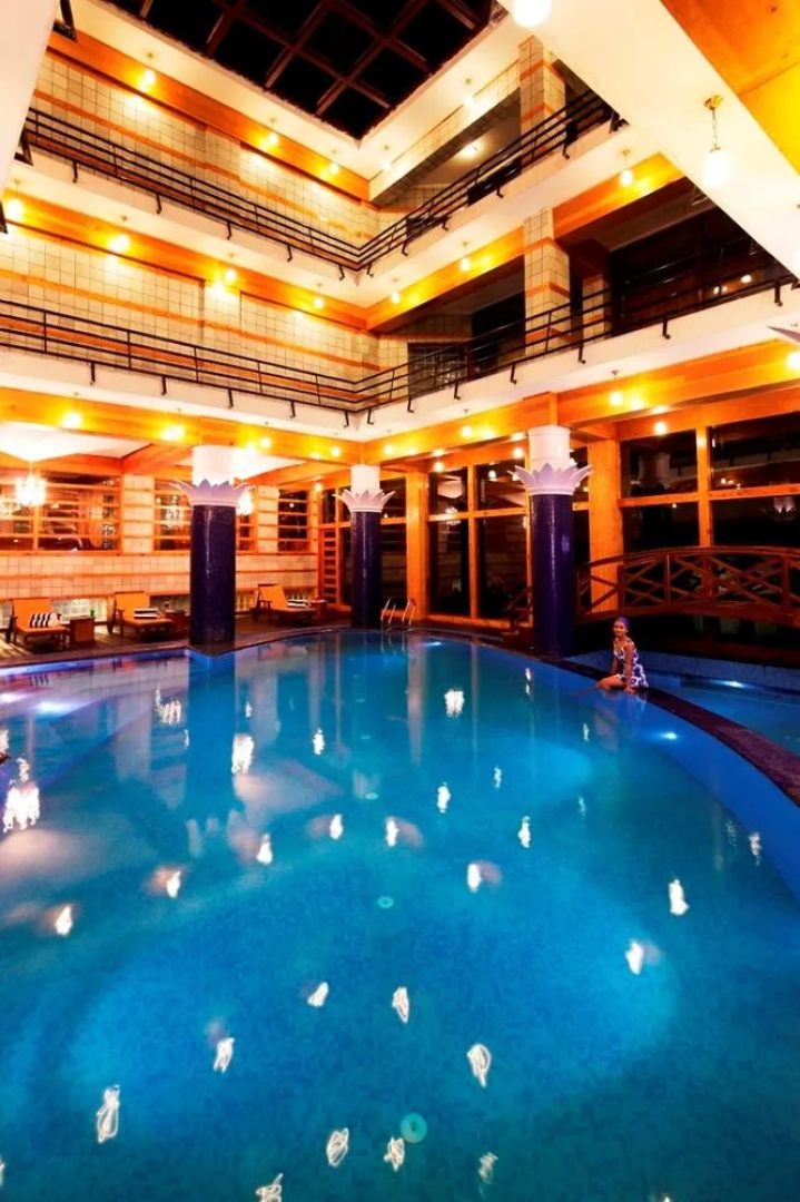 Manu Allaya Spa Resort
