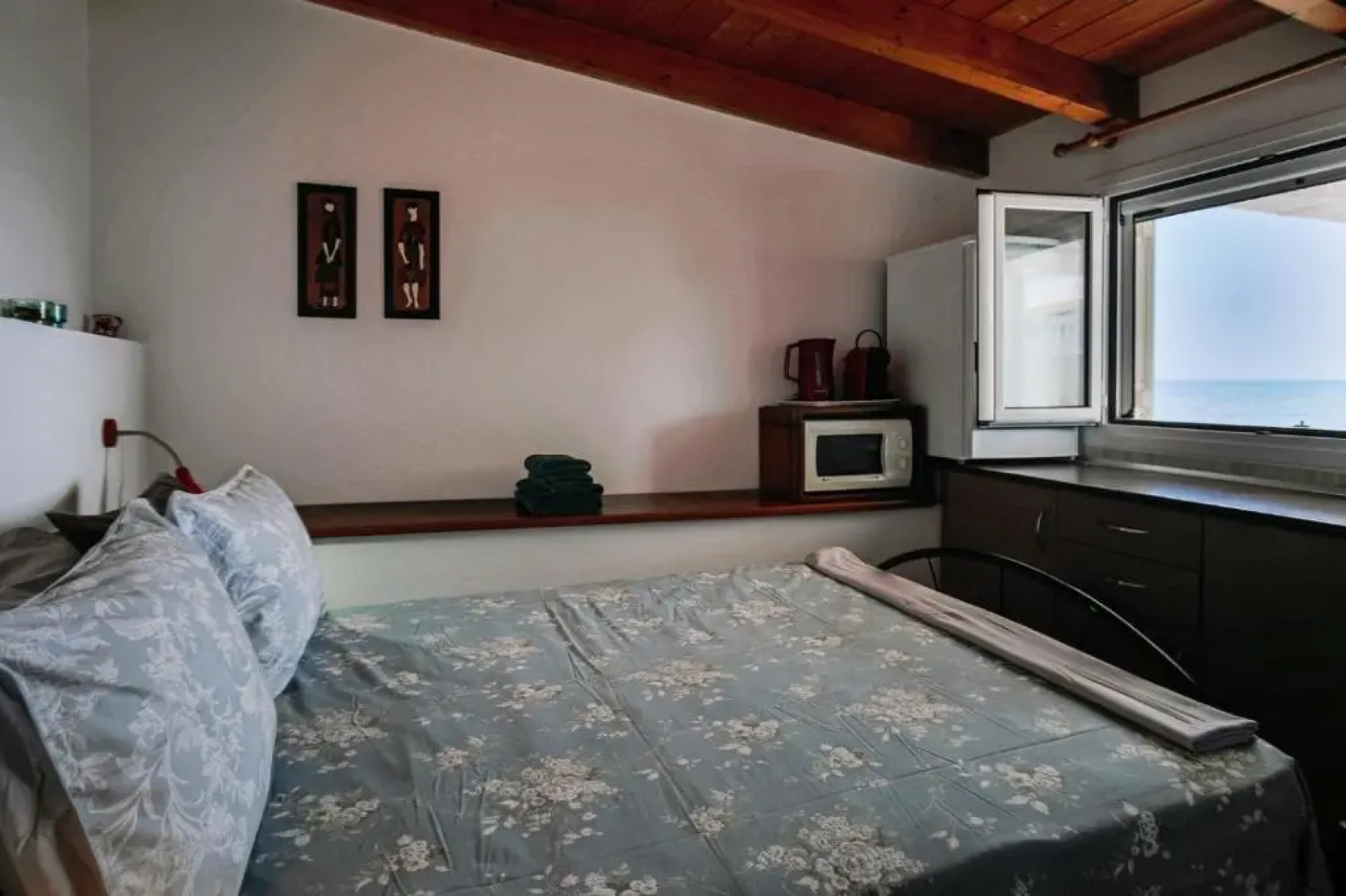 Floreica Studio By The Sea