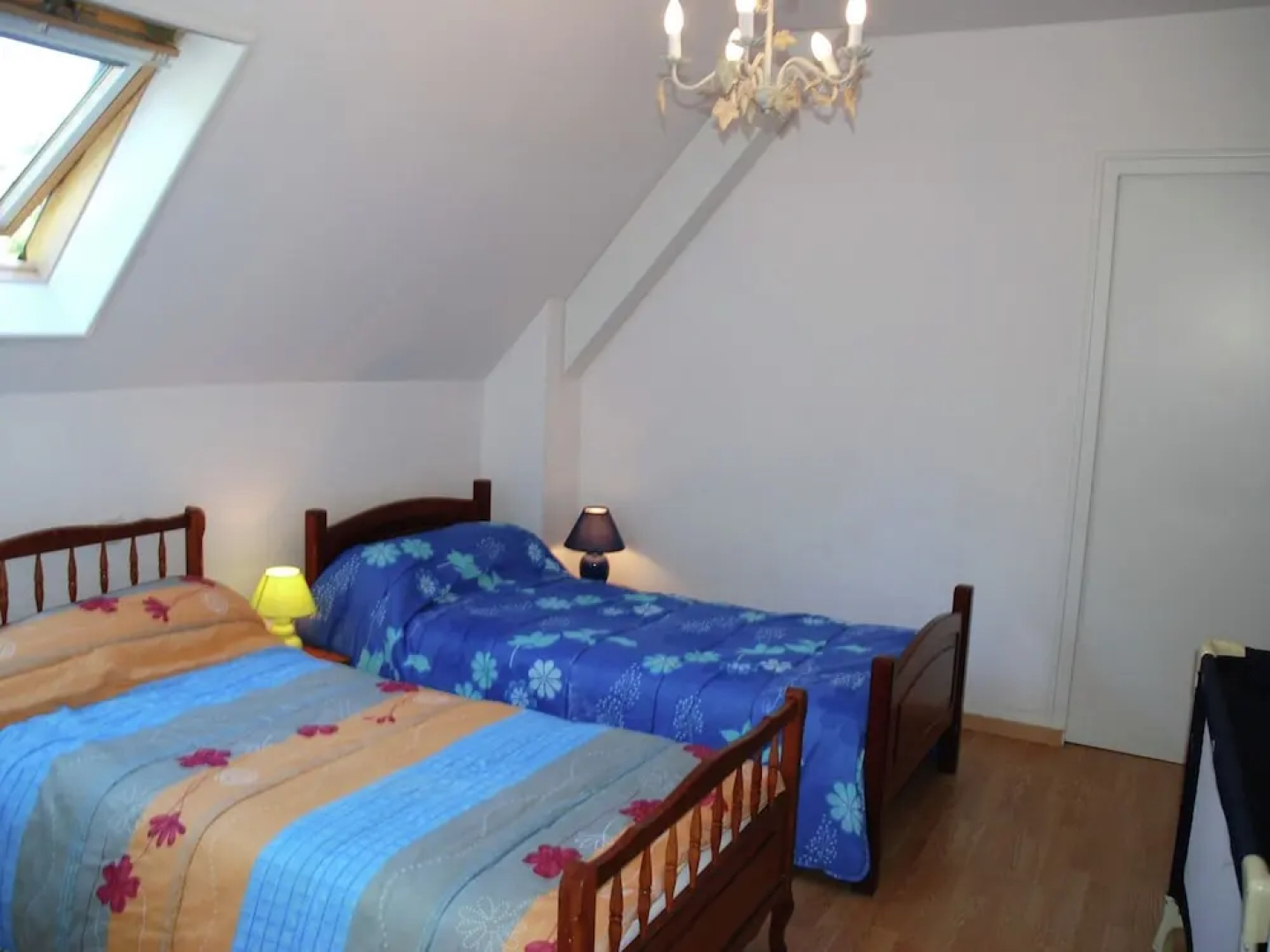 Beautiful Holiday Home With Large Garden in Brittany 1 km From the Beach