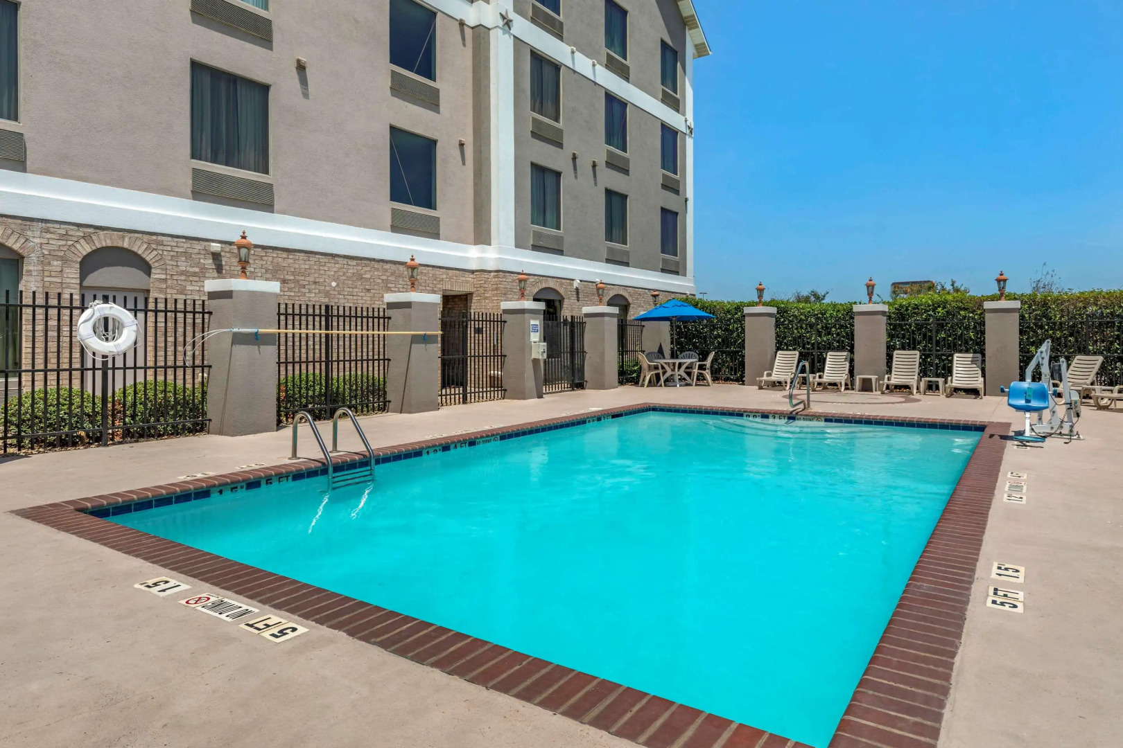 Comfort Suites Waco Near University Area
