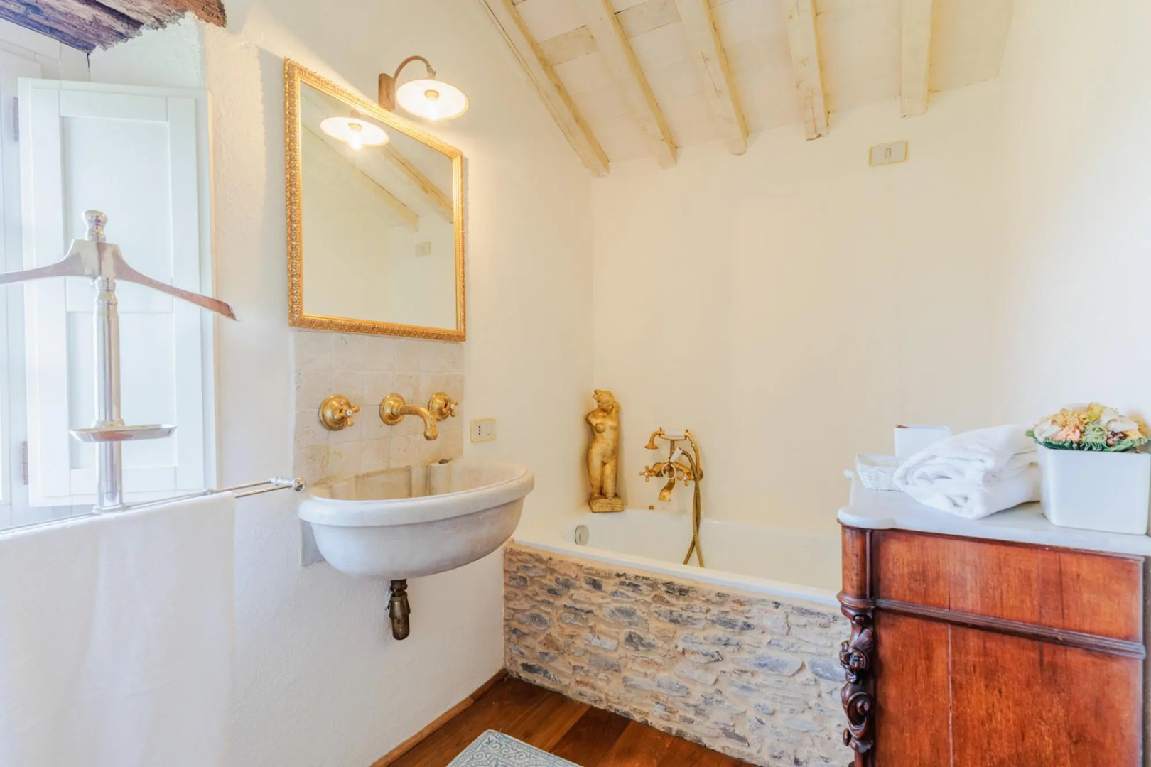 Gran Burrone Castle in Borgo a Mozzano