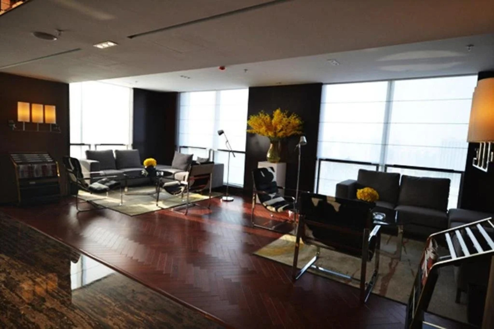 Yintian International Business Hotel