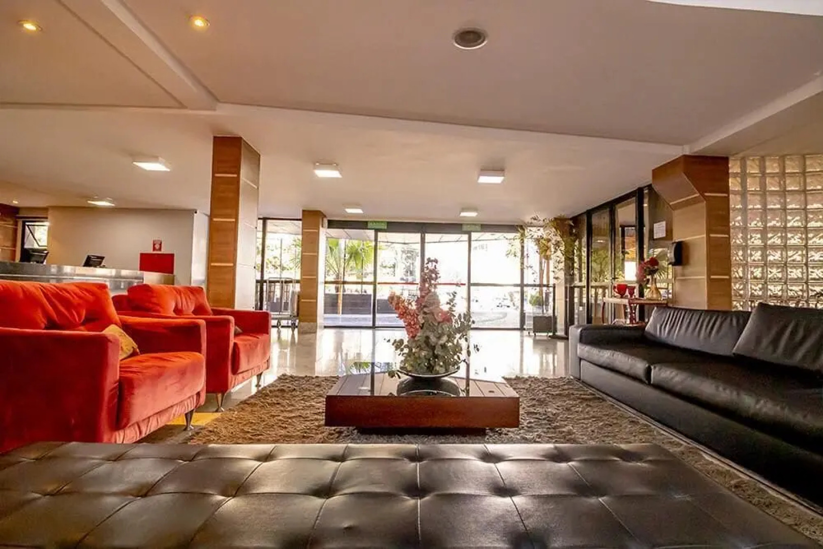 Flat Sun Square Residence