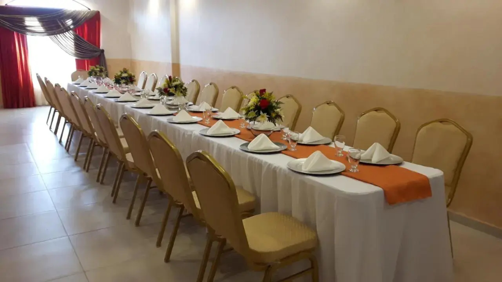 Veranda Hotel