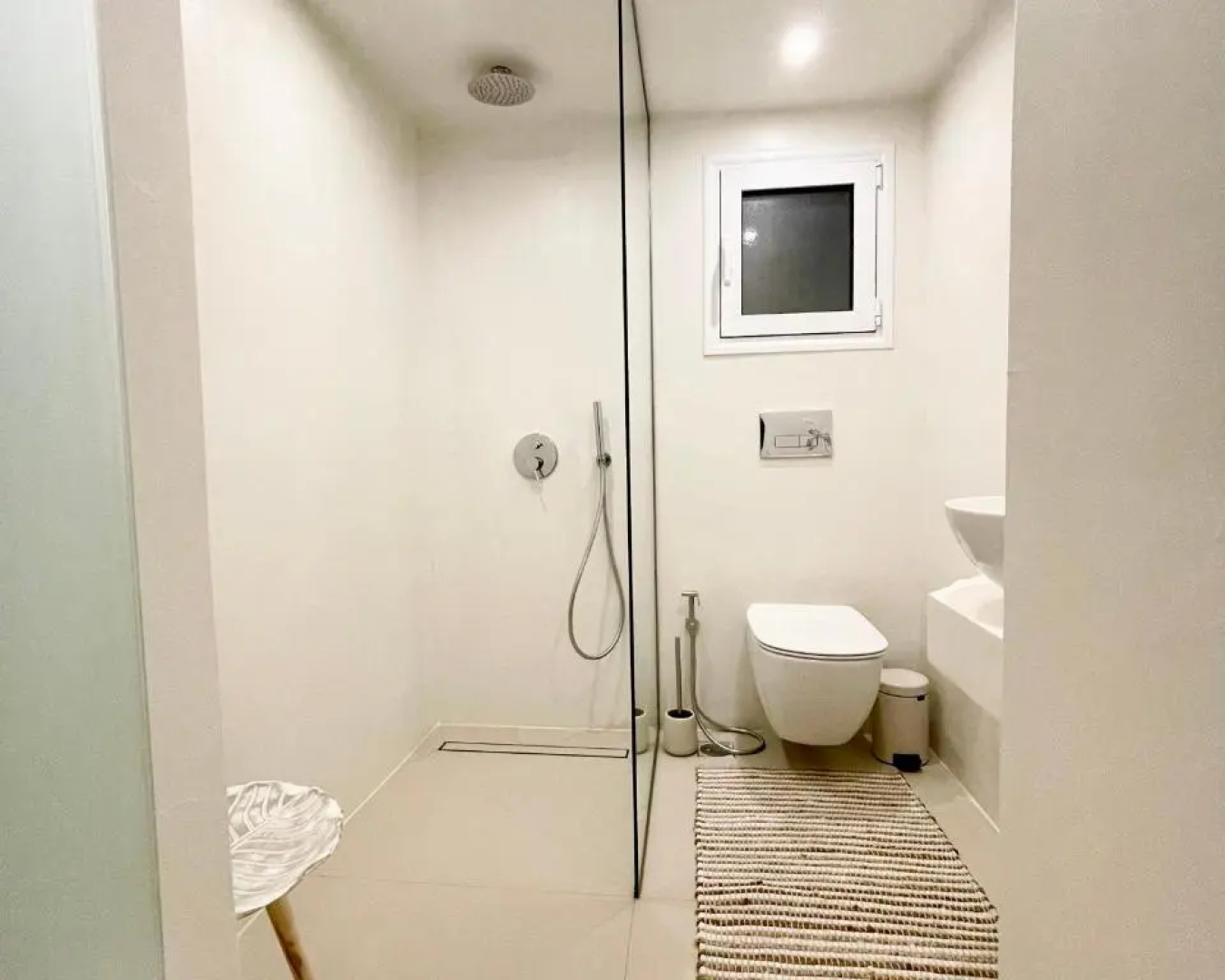White House Kokas Luxury Apartments