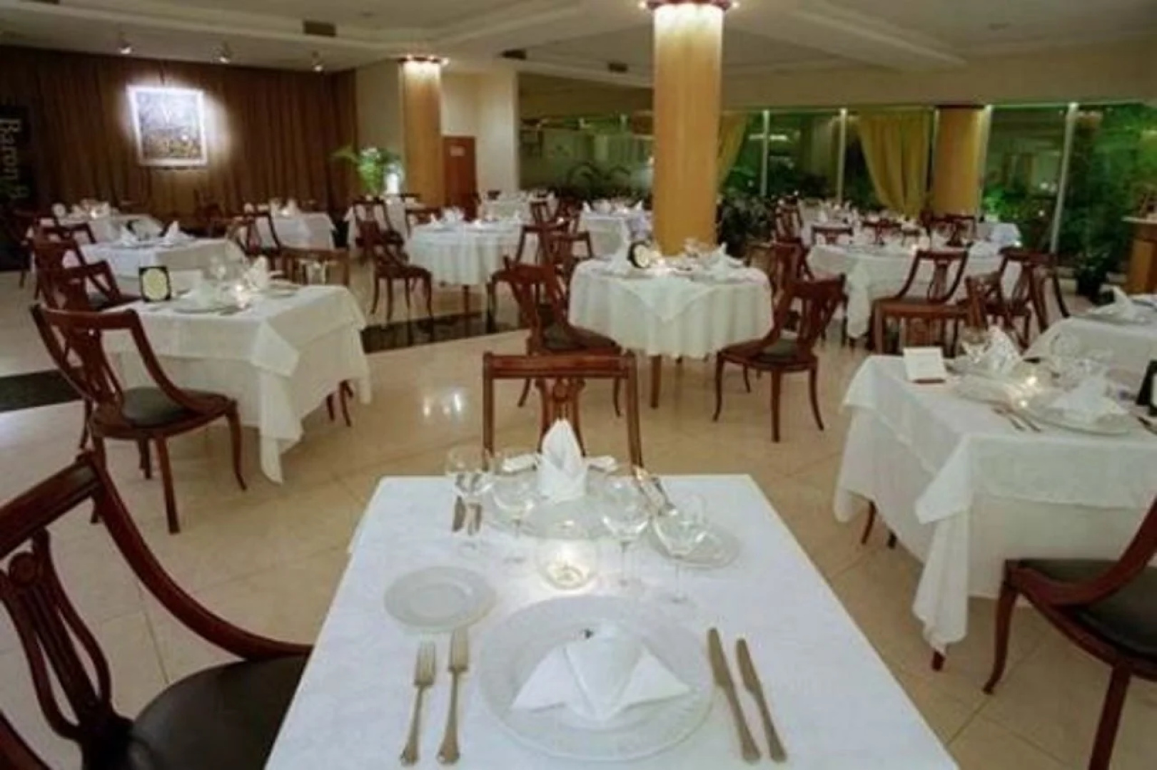 Plaza Real Suites Hotel