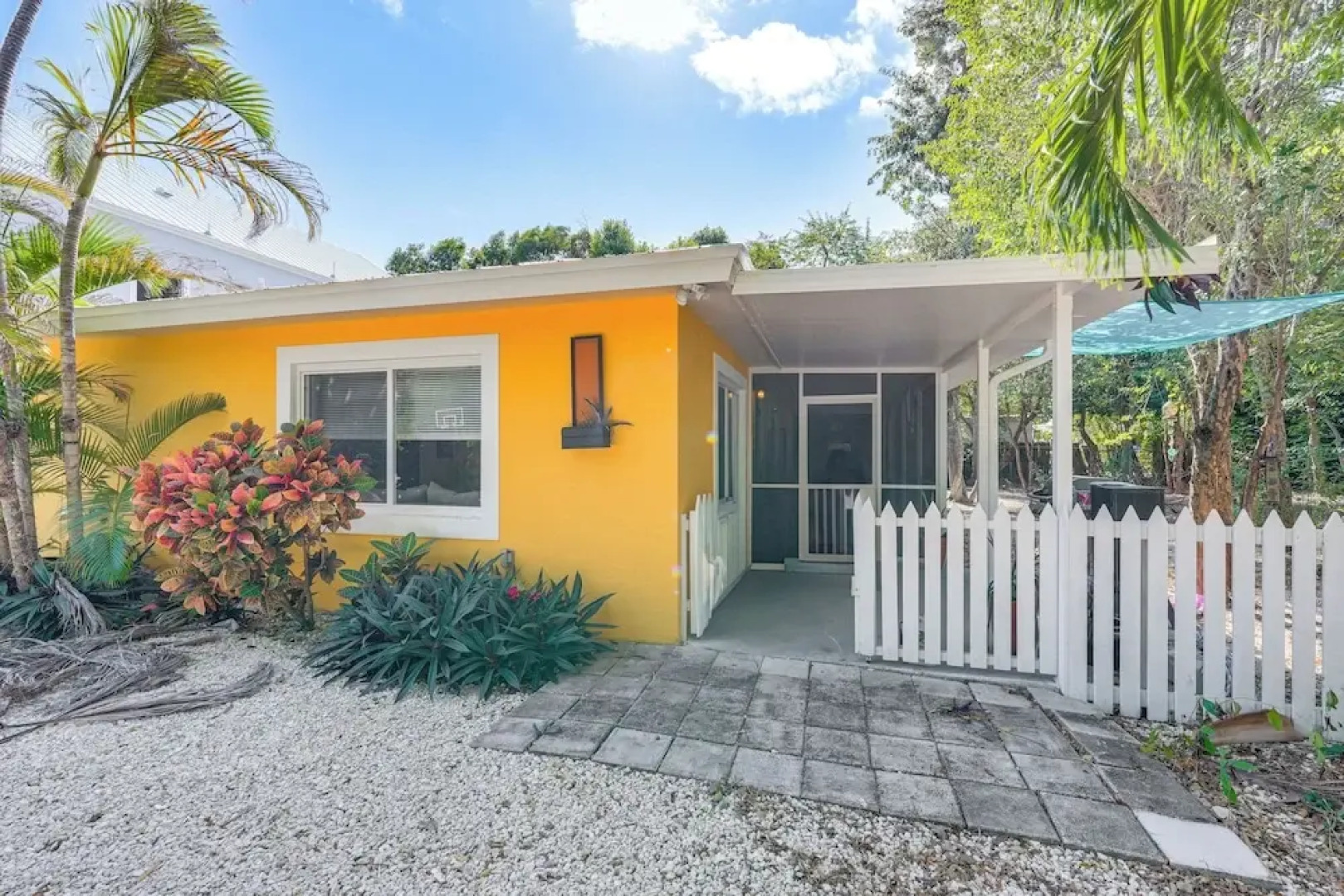 Walk to Harry Harris Beach: Getaway w/ Grill!