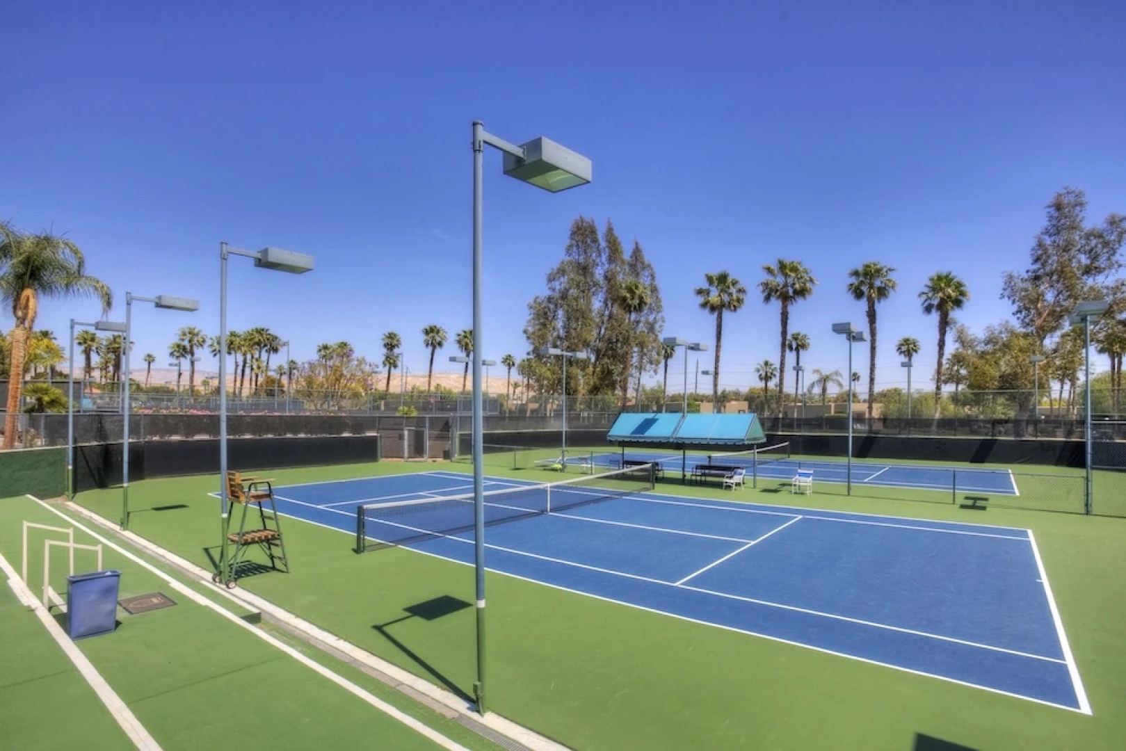 Best Value in Palm Springs for 4 Persons City License146,17751,17753,17754,17755