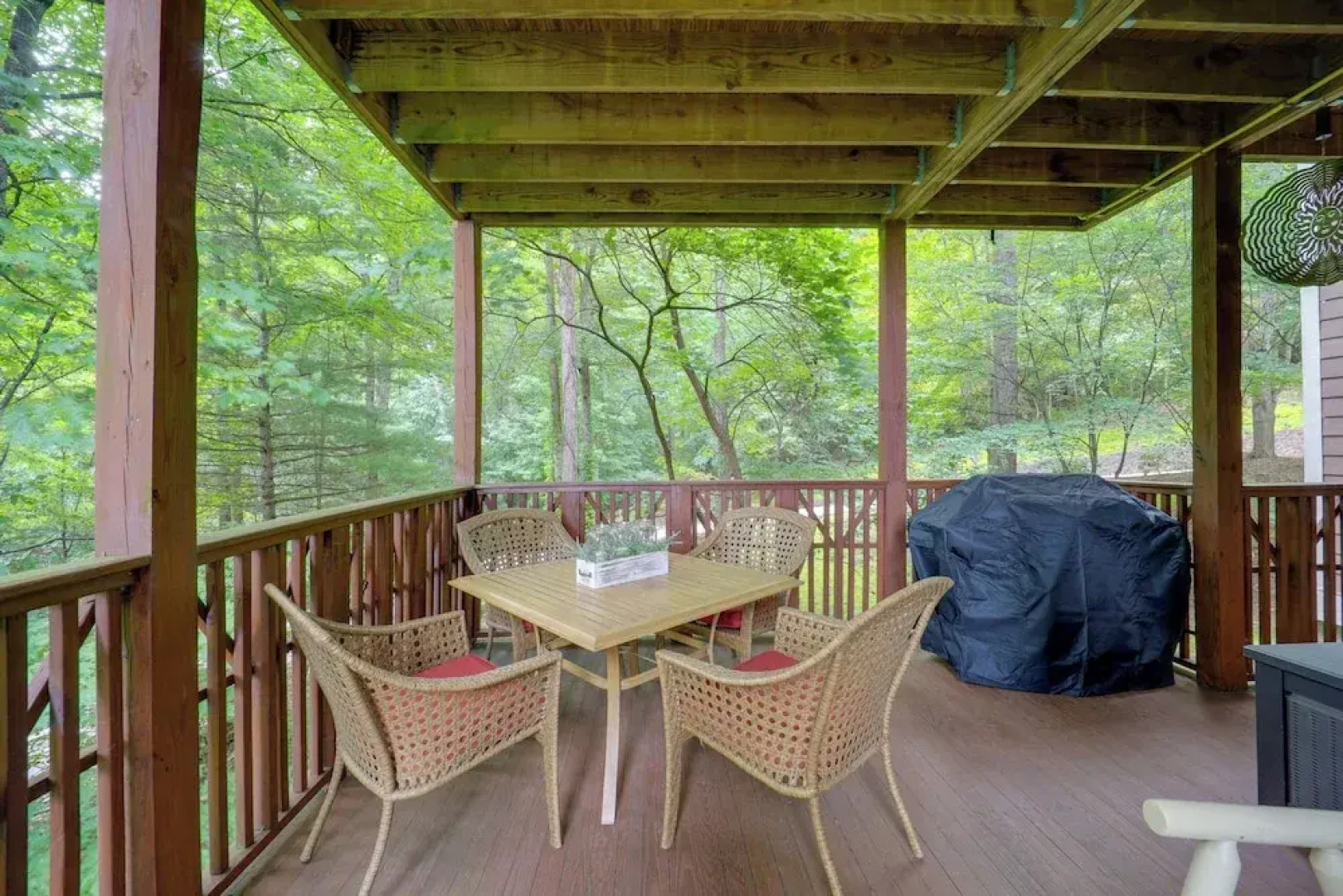 Hike On-site! Home 8 Mi to Wolf Ridge Ski Resort