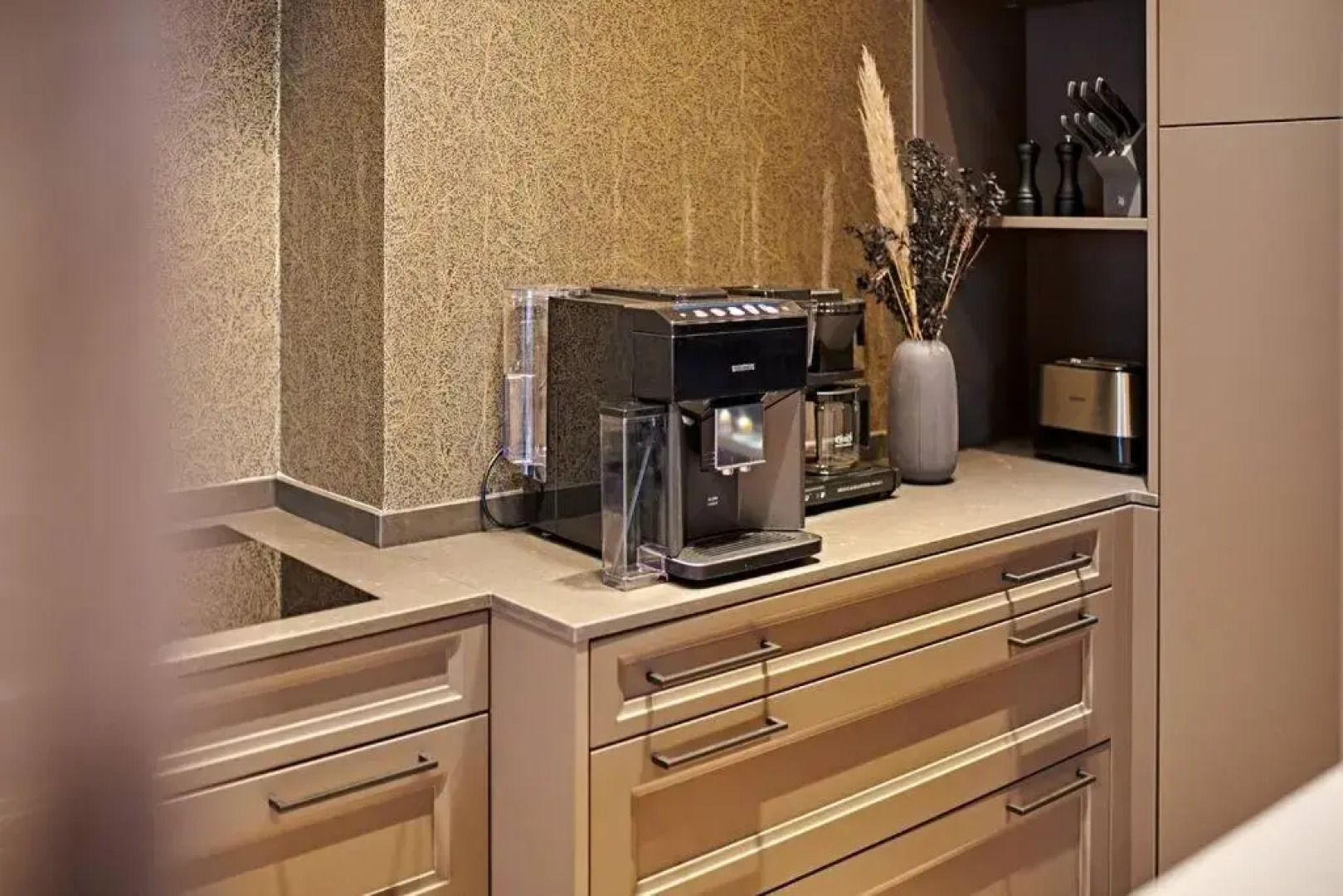 Goldmädchen 93 - Honeymoon Suite