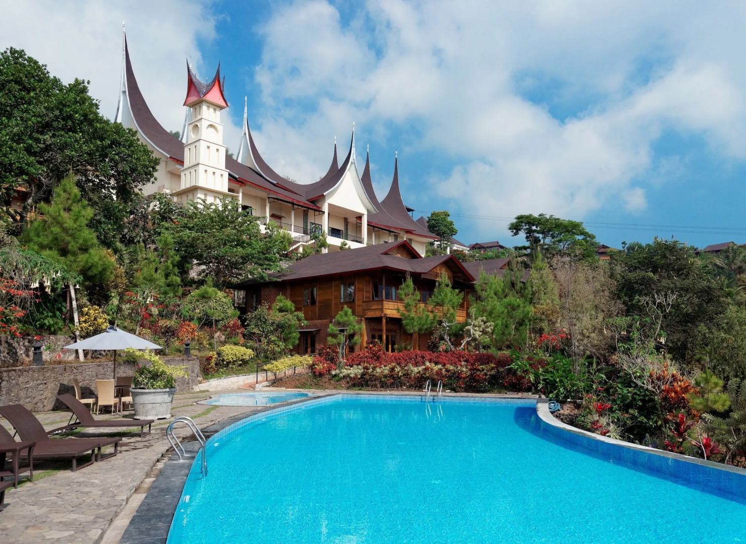 Jambuluwuk  Convention Hall & Resort Batu
