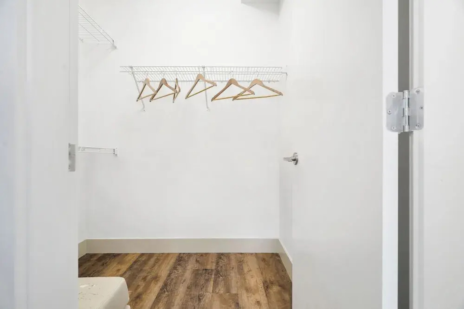 Elevated Escapes 2BR Suite Overlooking Lake