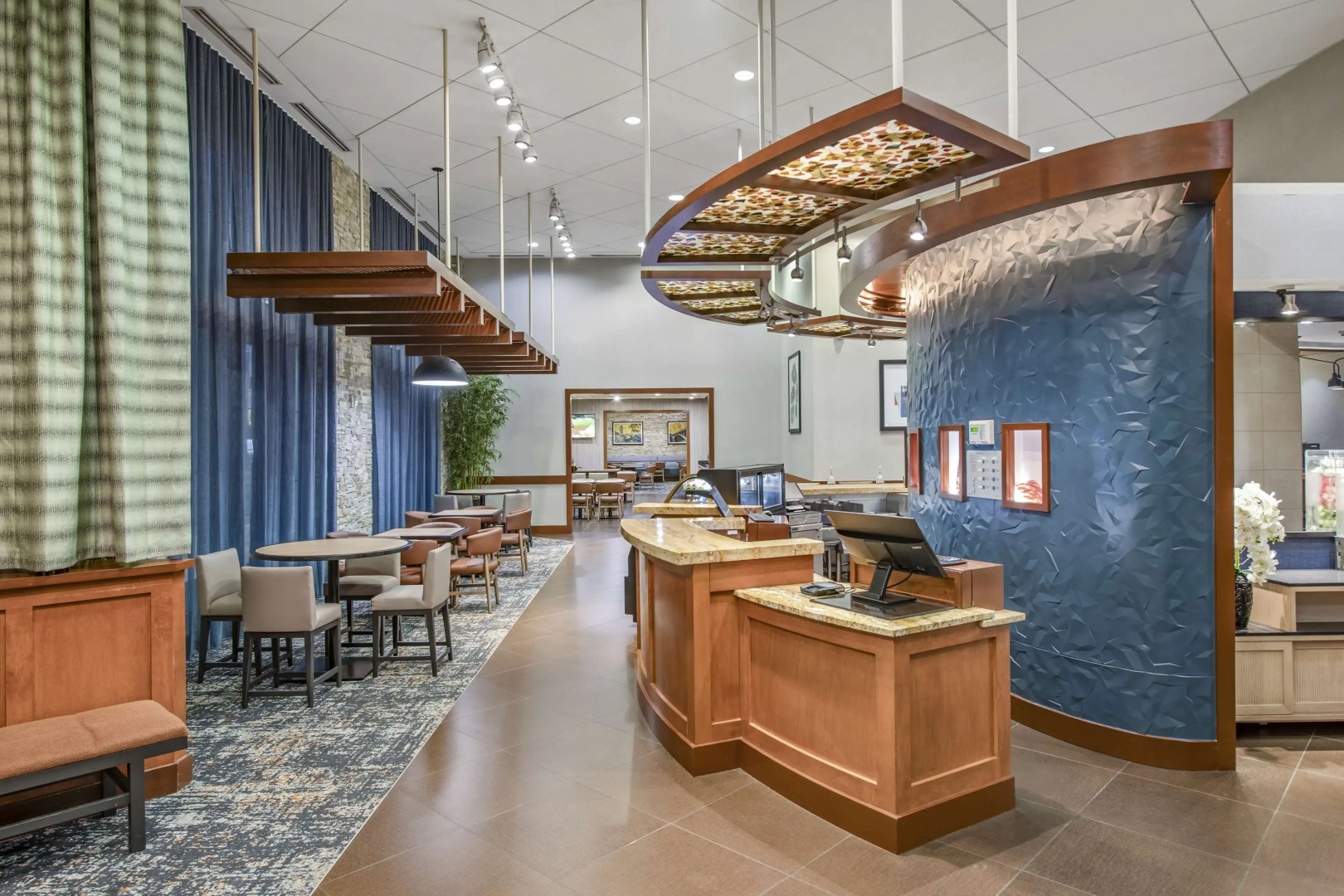 Hyatt Place Riverside Downtown