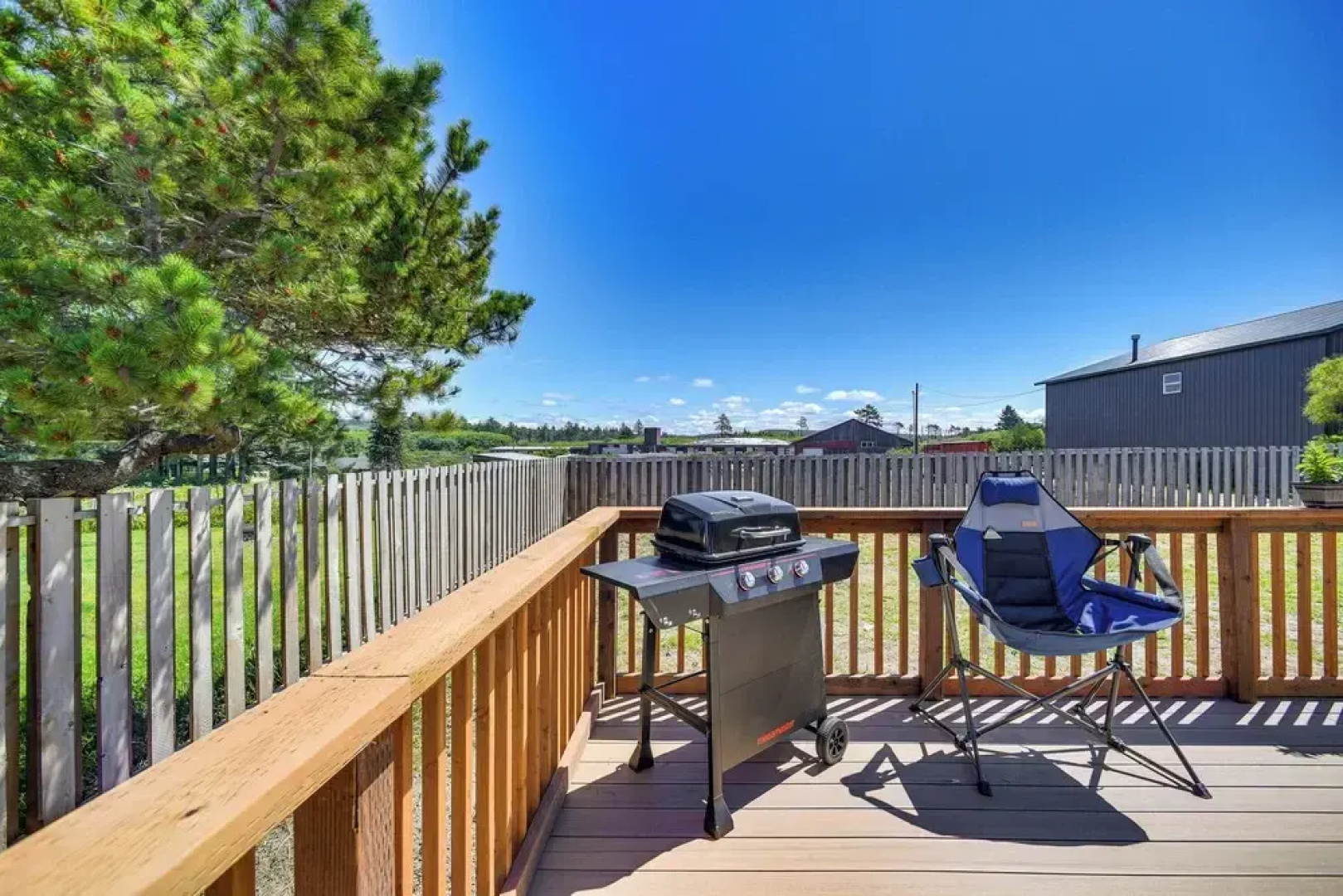 Pet-friendly Moclips Home: Walk to Mocrocks Beach!