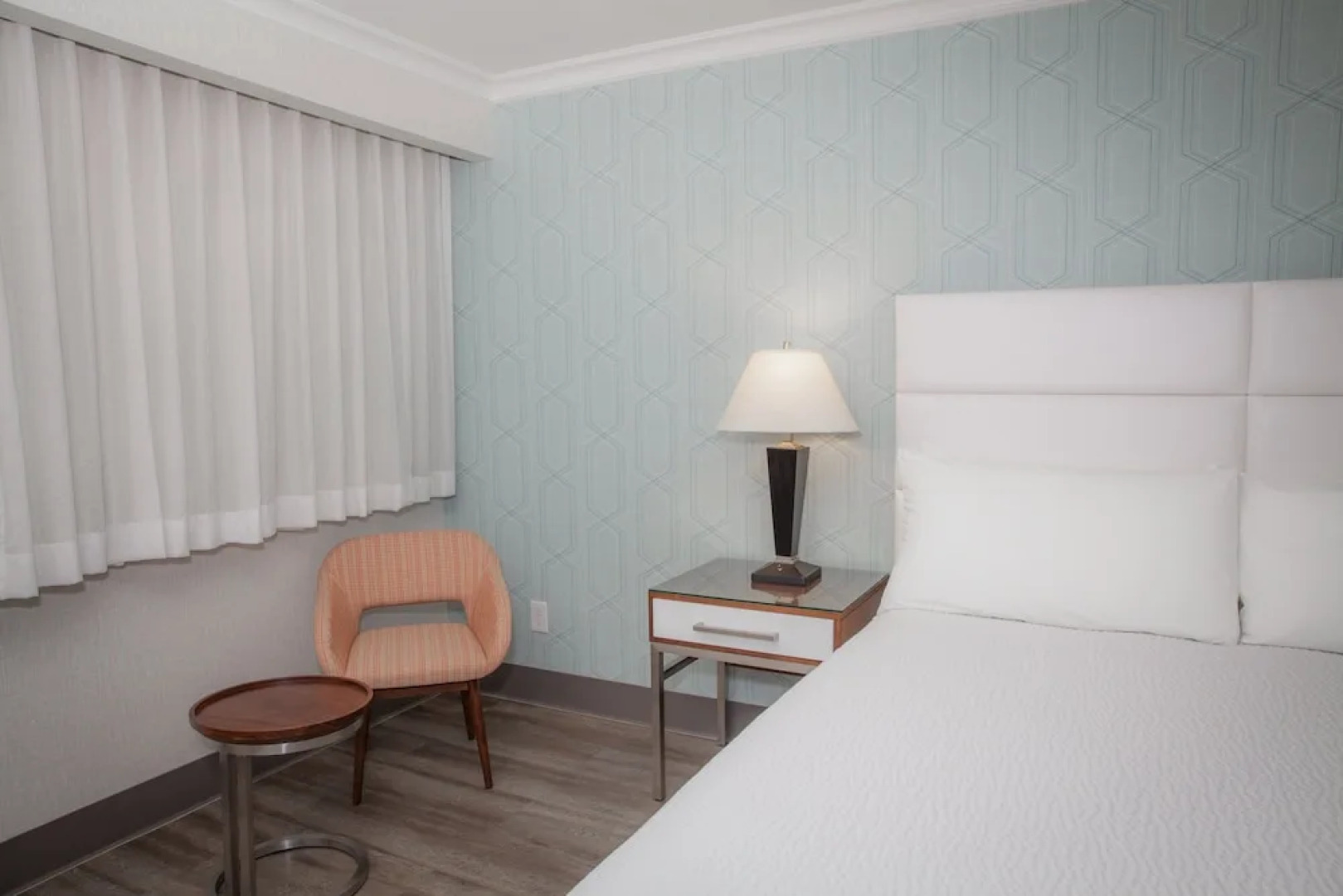 Pasadena Rose & Crown Hotel