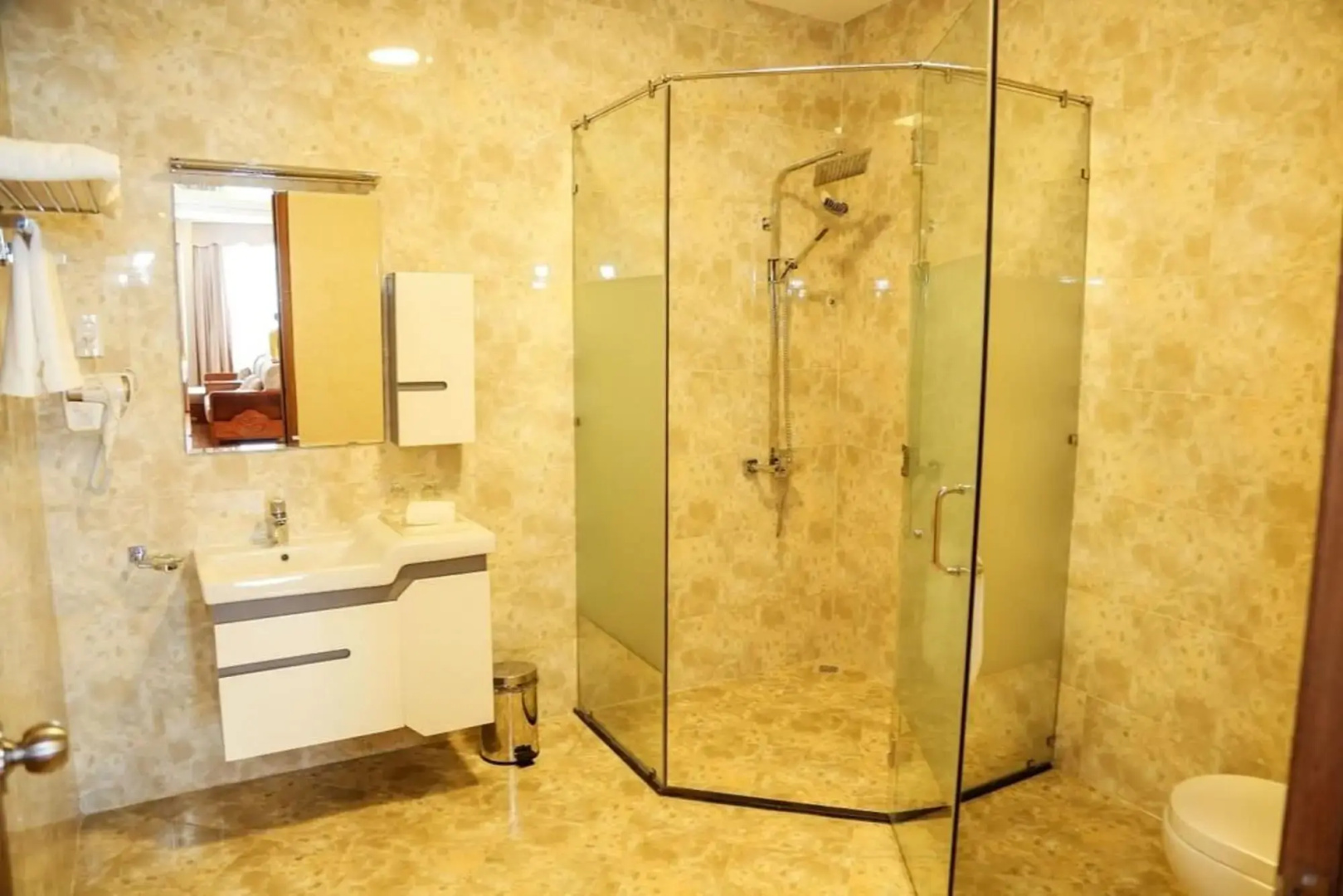 Thuy Hoang Nguyen Hotel Resort & Spa