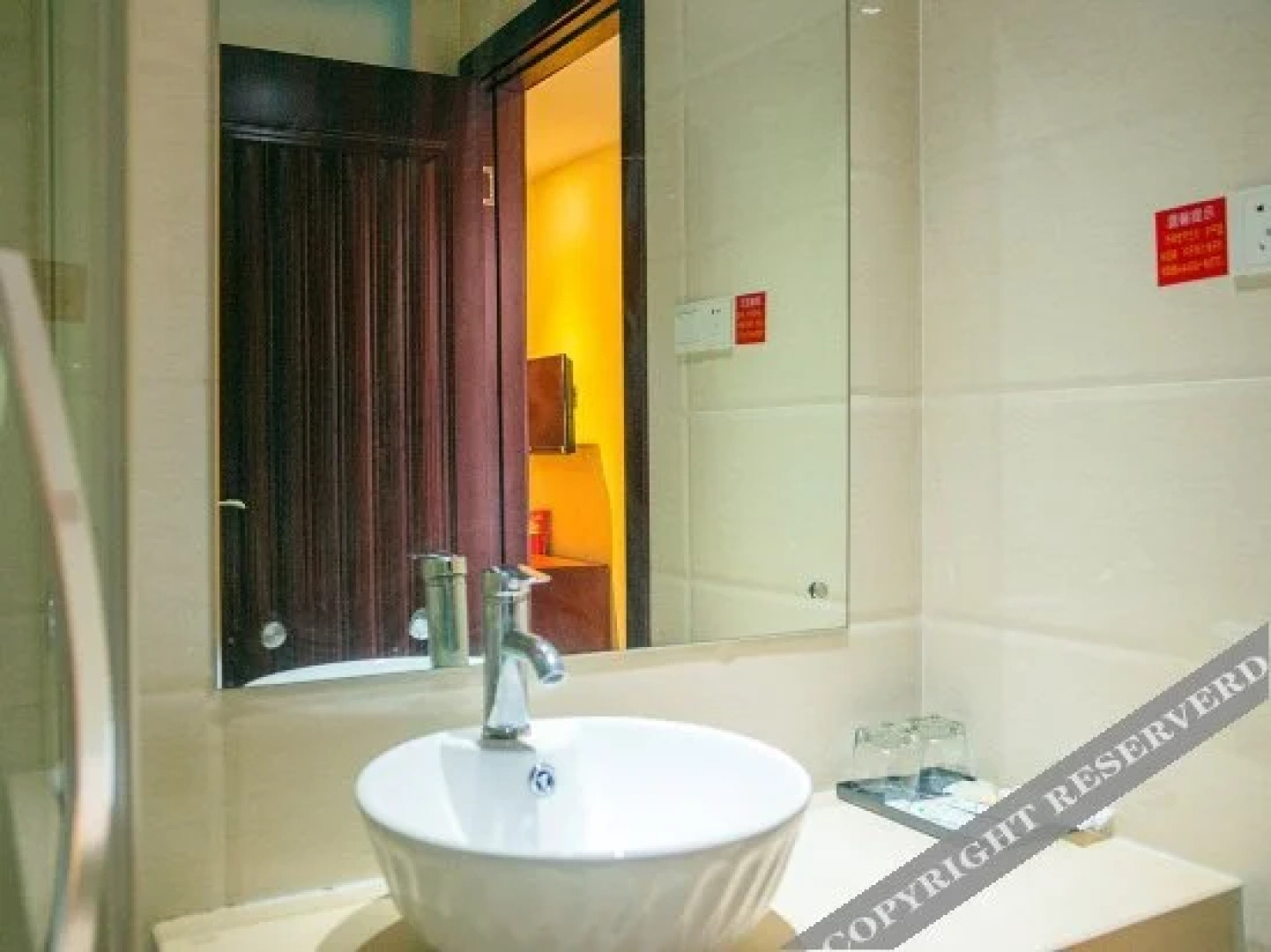 Xiaweiyi Holiday Hotel