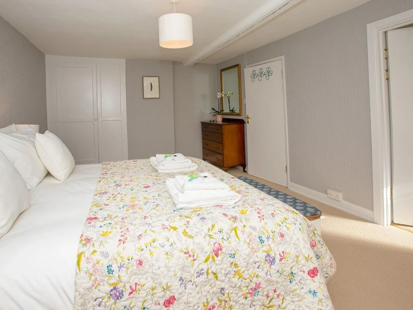 EJs Bed and Breakfast