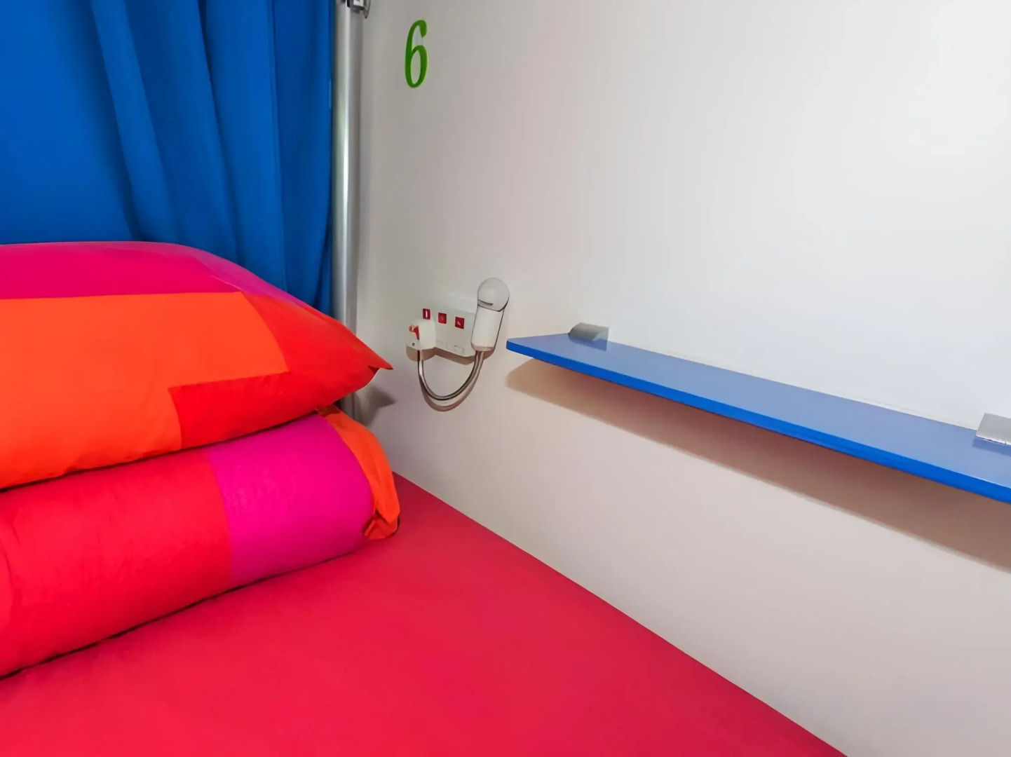 Check Inn HK - Hostel