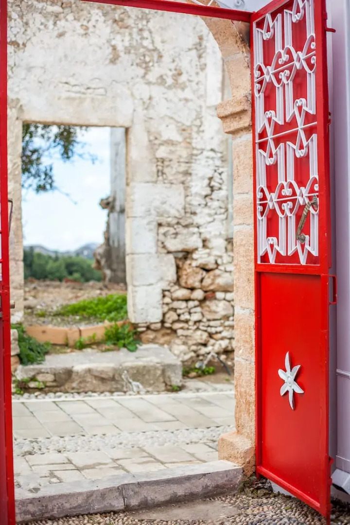 The Red Door in Koskinou