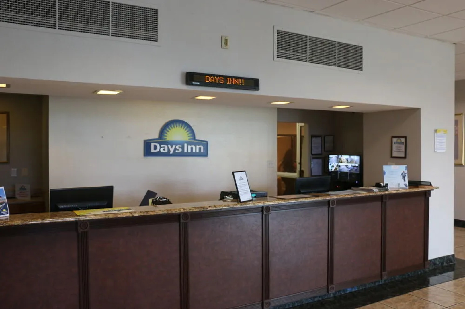 Days Inn By Wyndham Titusville Kennedy Space Center