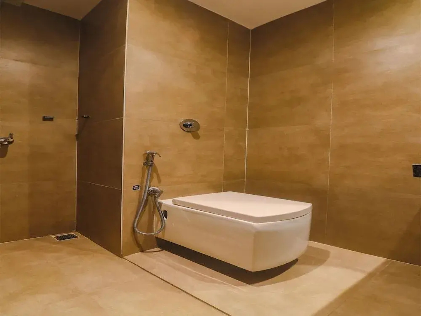 Comfort Hotel by OYO Rooms