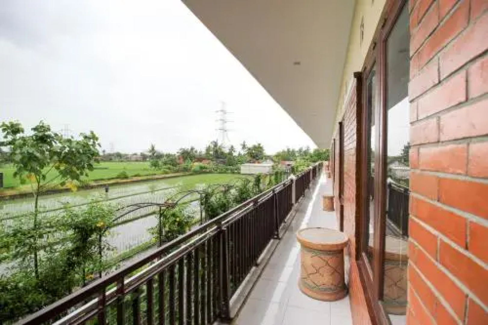 RedDoorz near Desa Wisata Kasongan