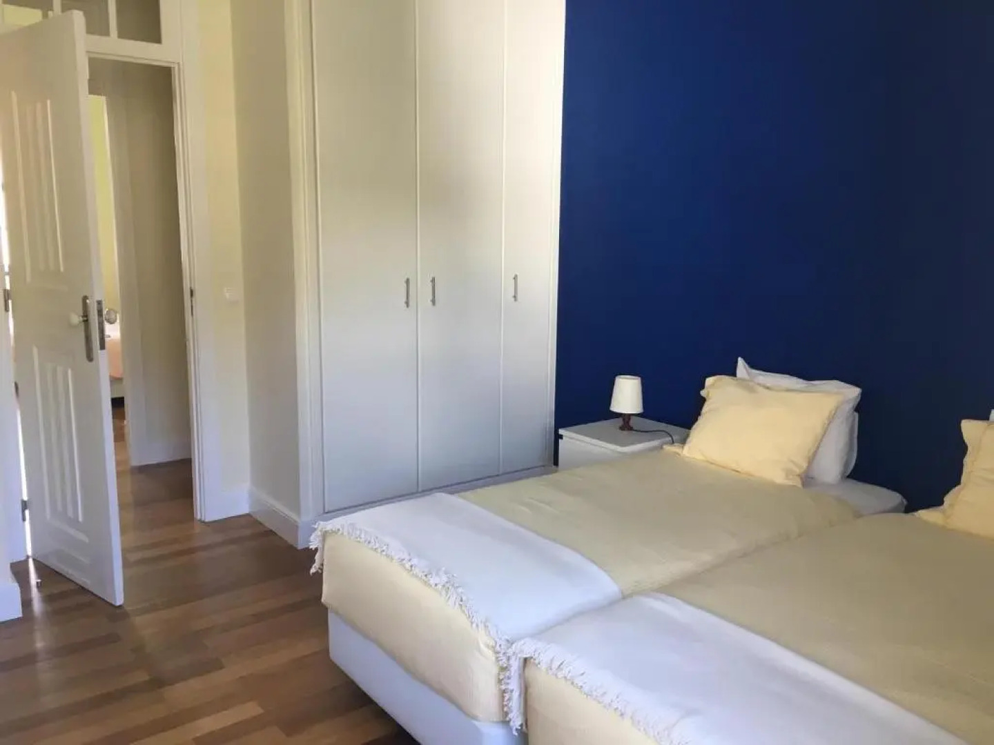 Summer house with BBQ and Garden