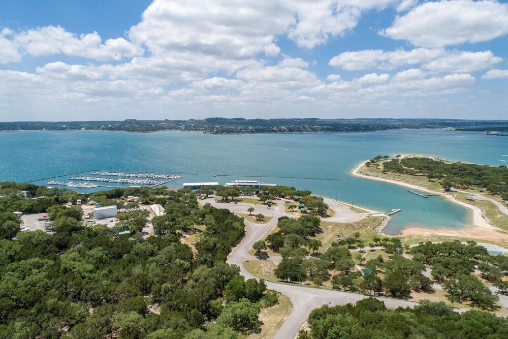 At Canyon Lake CL1233 3 Bedroom Villa by RedAwning