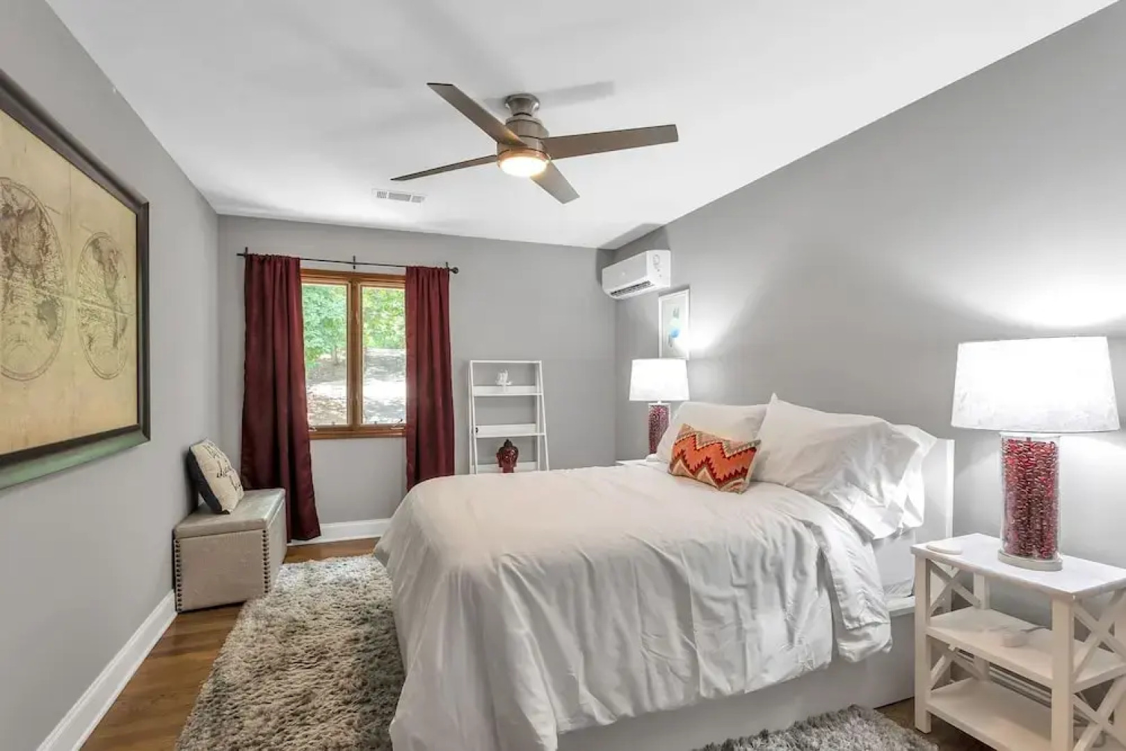 The Blue Flamingo 5 Bedroom Home By Redawning