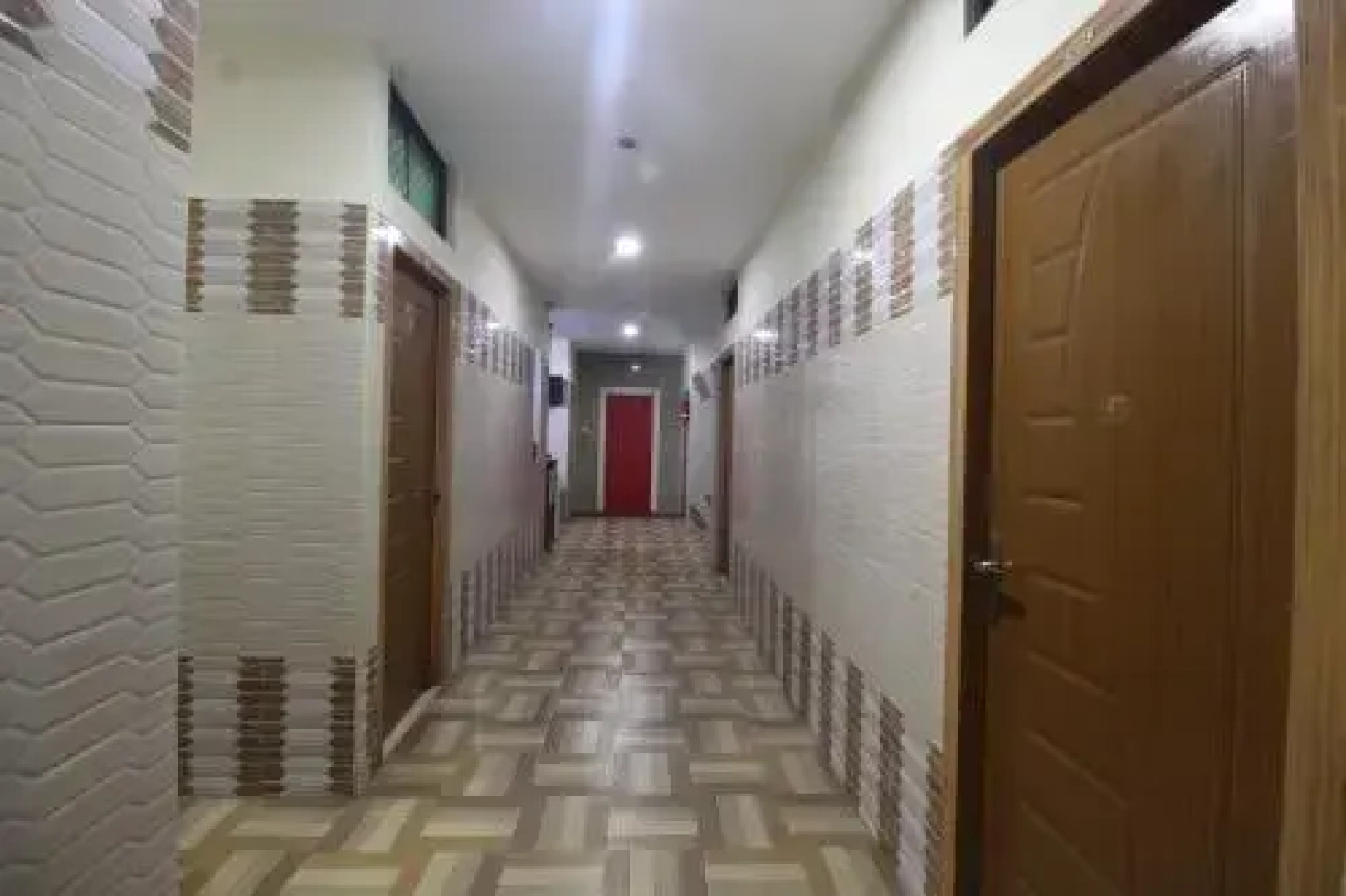 OYO 61145 J.K.S. Deluxe Lodge