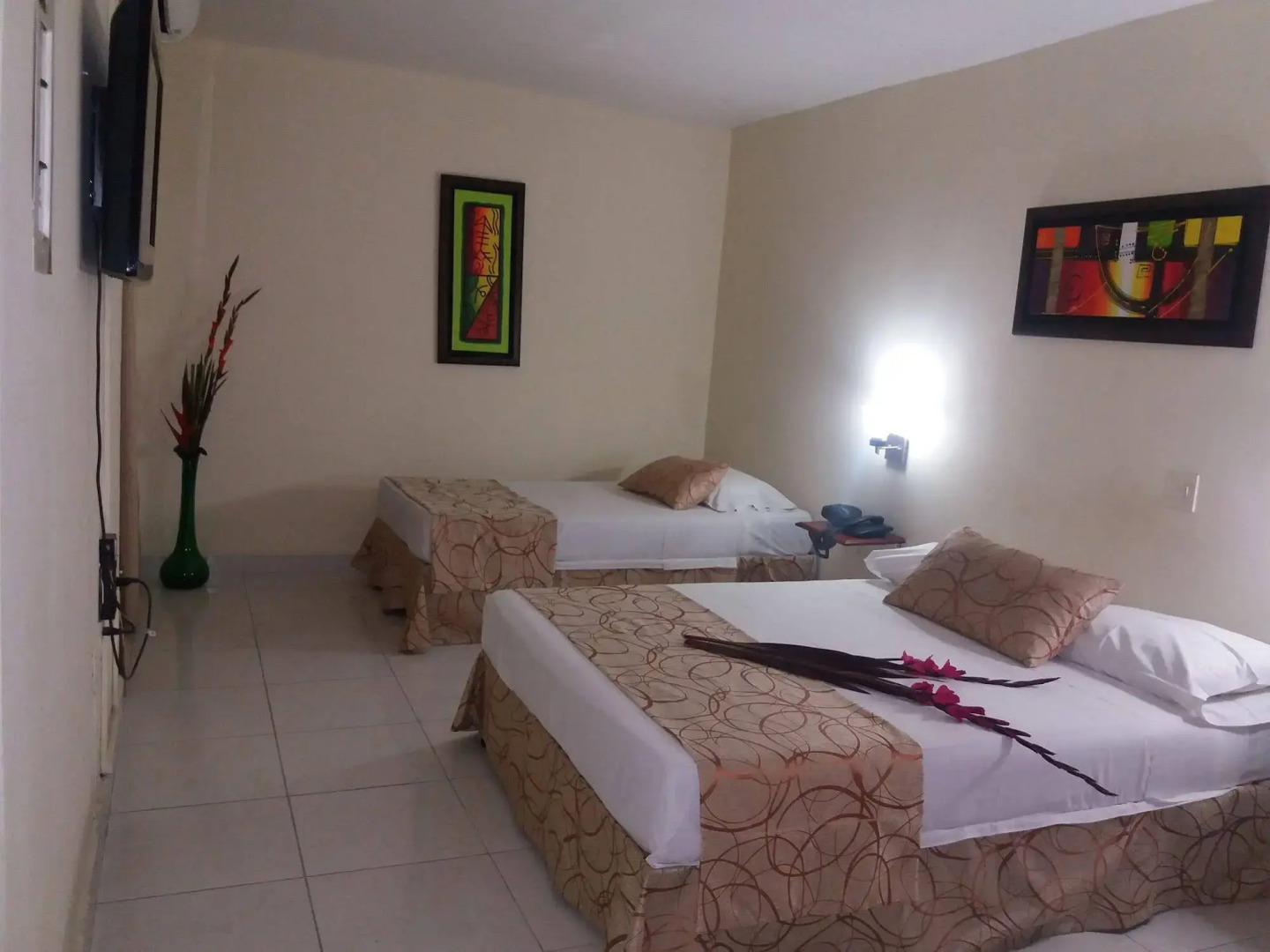 Hotel Tumburagua Inn