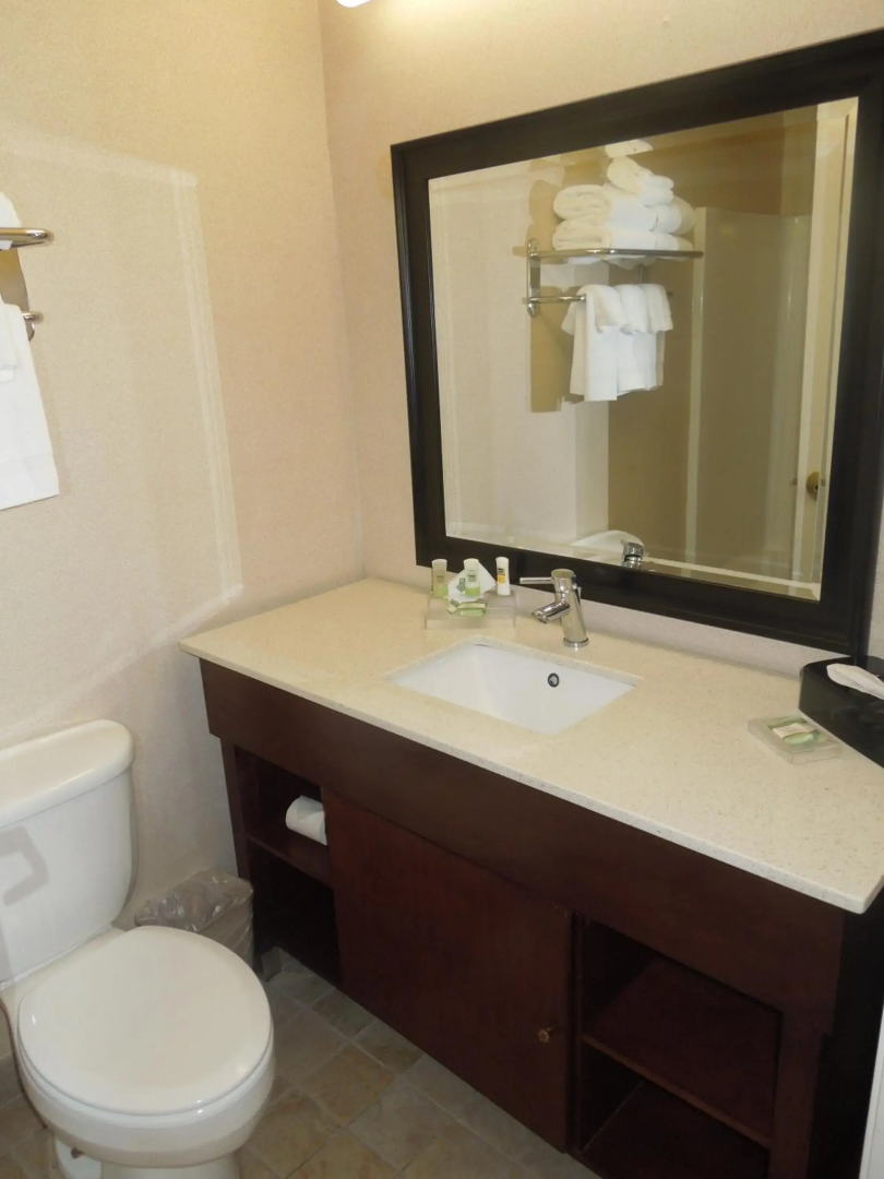 Country Inn & Suites by Radisson, Bel Air/Aberdeen, MD