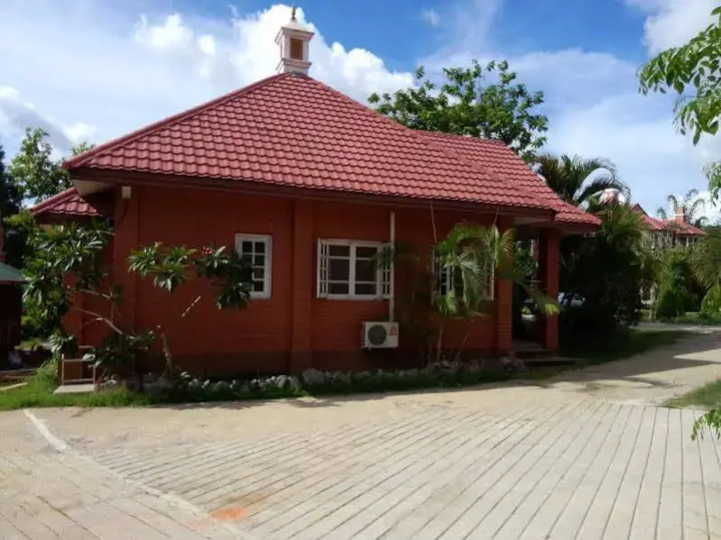 Royal Reward Resort