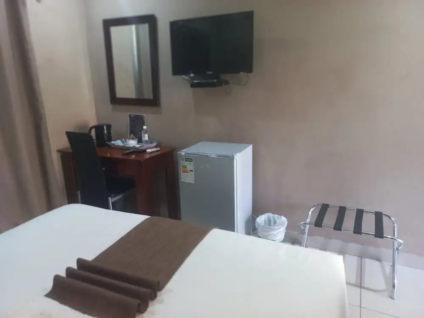 ShakeVille Guest House