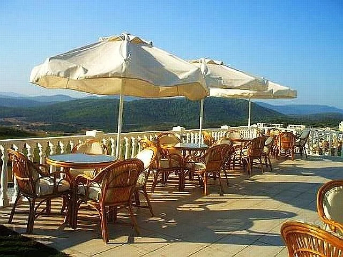 Flamingo Country Club Apartment Complex