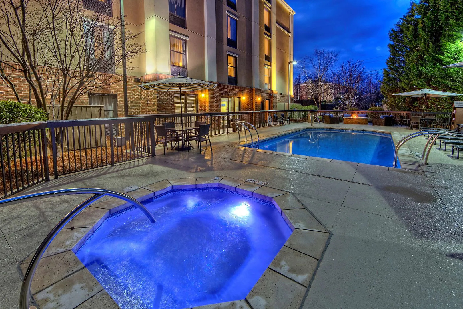 Hampton Inn & Suites Asheville Airport