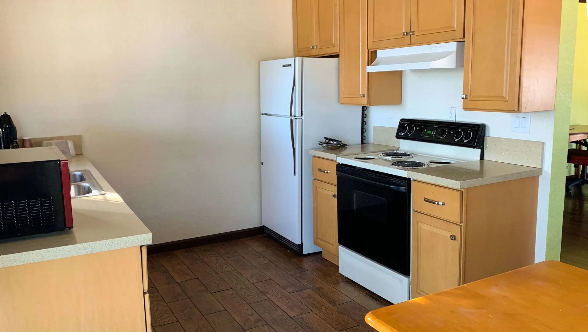 Anchorage Inn Lakeport