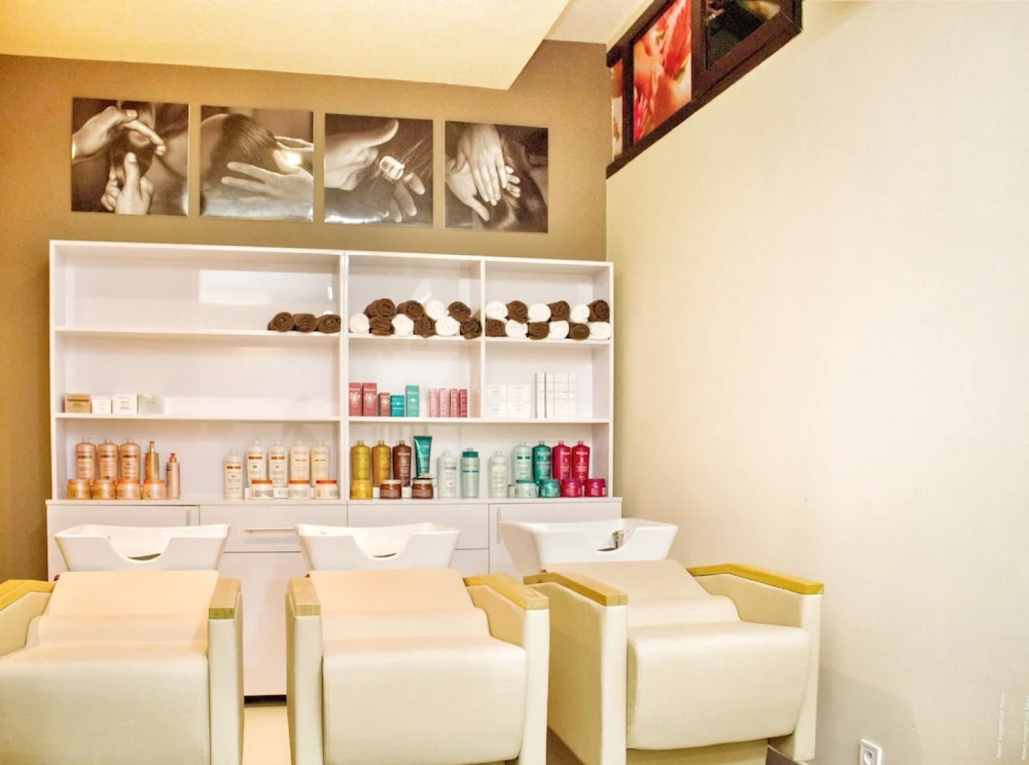 The Streamliner Hotel Apartment