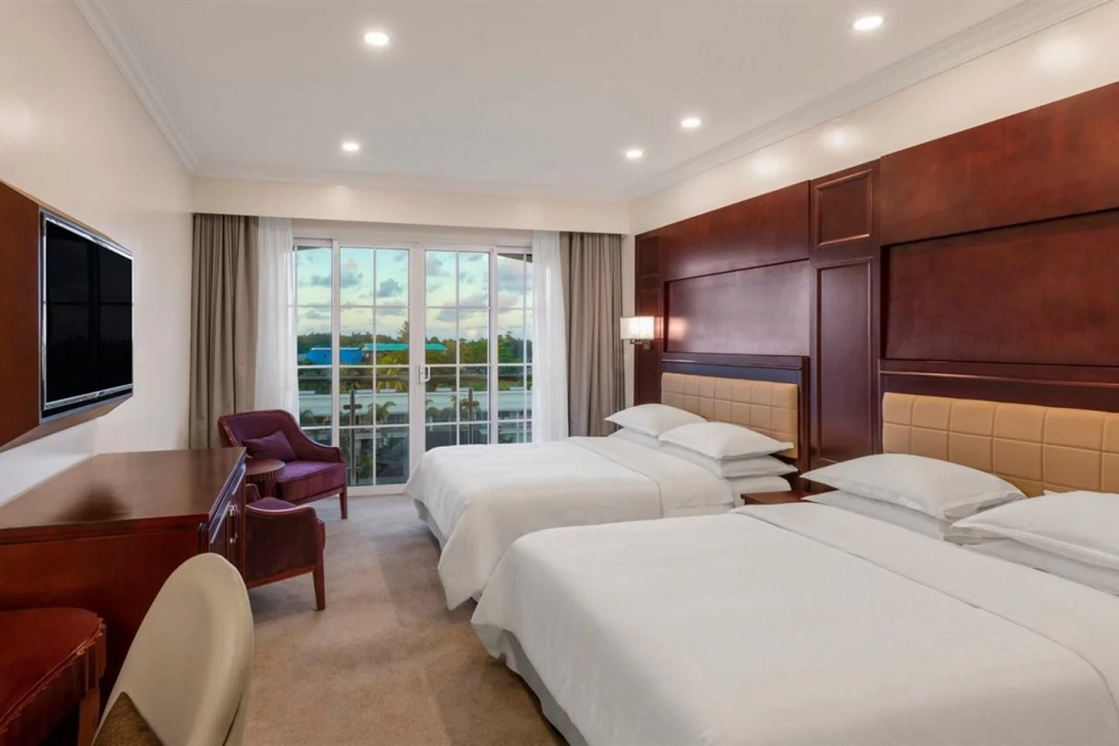 Sheraton Samoa Aggie Grey's Hotel & Bungalows